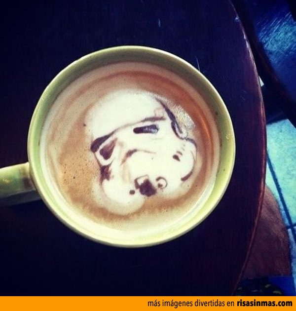Stormtrooper en el café