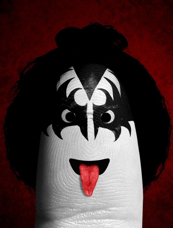 Pulgares célebres: Gene Simmons miembro de Kiss