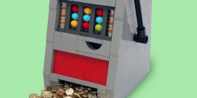 Máquina tragaperras hecha con LEGO
